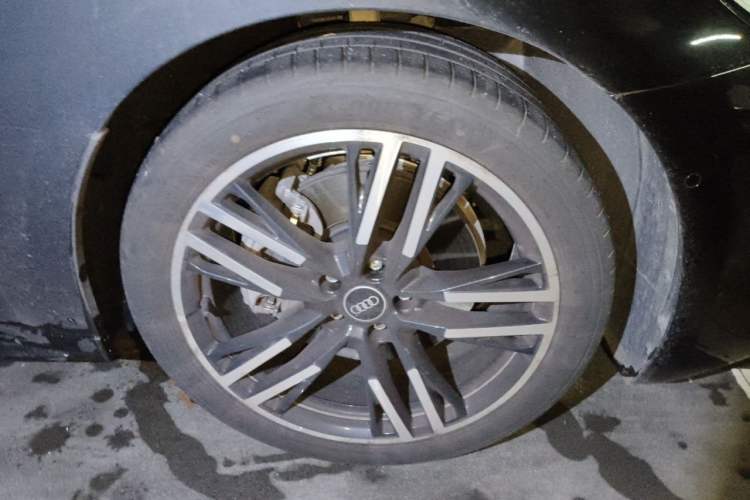 Used Audi A5L 2026 2.0T Sport Plus Right Front Wheel Hub