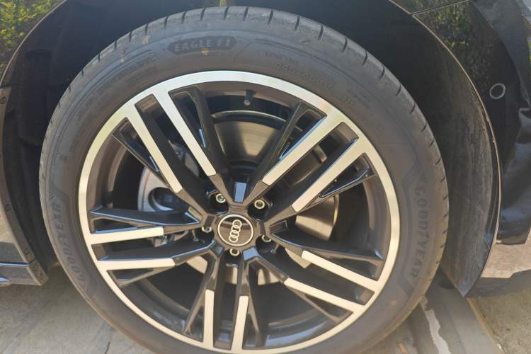 Used Audi A5L 2026 2.0T Sport Plus Right Front Wheel Hub