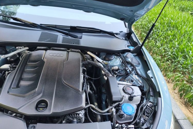 Used Audi A5L 2026 2.0T Navigation Edition Engine Bay Left