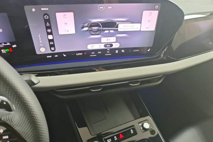 Used Audi A5L 2026 2.0T Sport quattro Audio And AC Panel