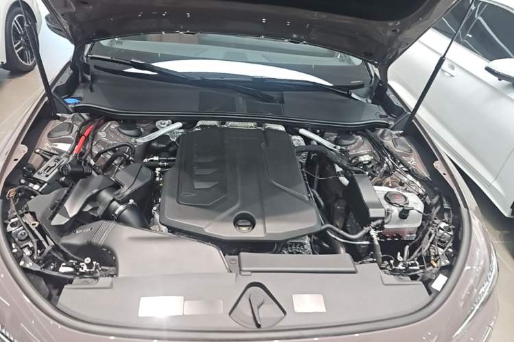Used Audi A5L 2026 2.0T Sport Engine Bay