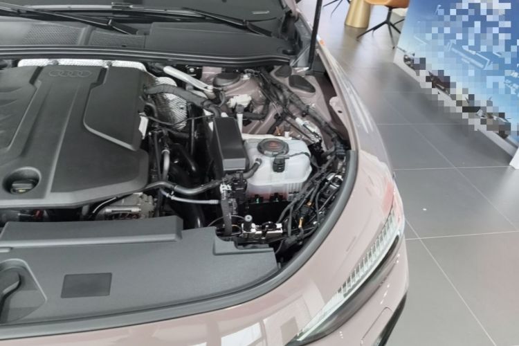 Used Audi A5L 2026 2.0T Sport Plus Engine Bay Left