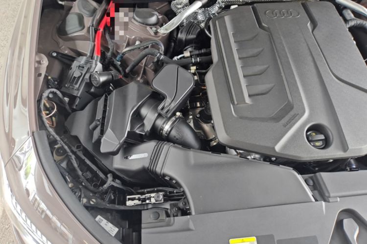 Used Audi A5L 2026 2.0T Sport quattro Engine Bay Right