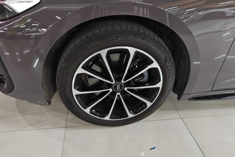 Used Audi A5L 2026 2.0T Sport Exterior 4