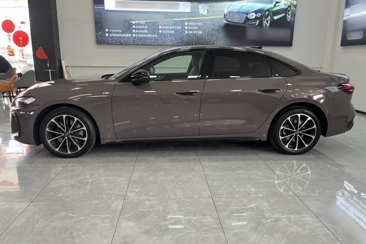 Used Audi A5L 2026 2.0T Sport Exterior 9