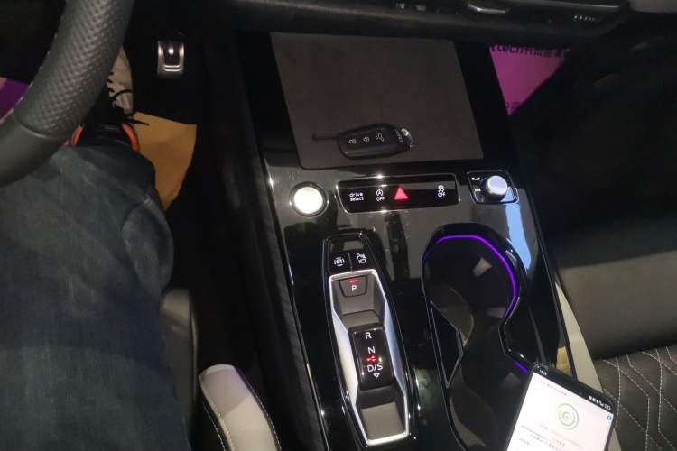 Used Audi A5L 2026 2.0T Sport Plus Gear Lever