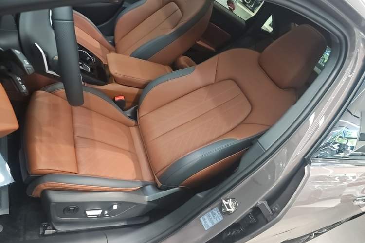 Used Audi A5L 2026 2.0T Sport Left Front Seat