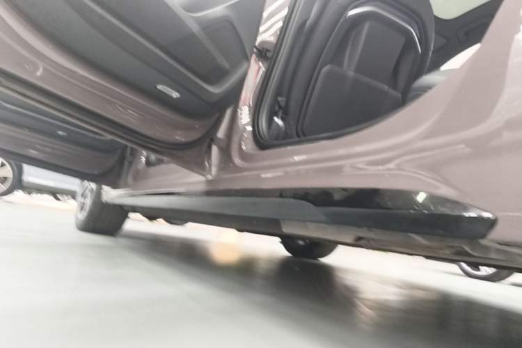 Used Audi A5L 2026 2.0T Sport Plus Left Side Sill