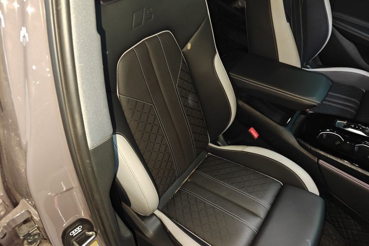 Used Audi A5L 2026 2.0T Sport Right Front Seat
