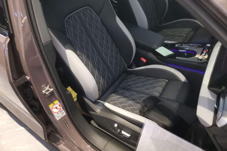 Used Audi A5L 2026 2.0T Sport Plus Right Front Seat