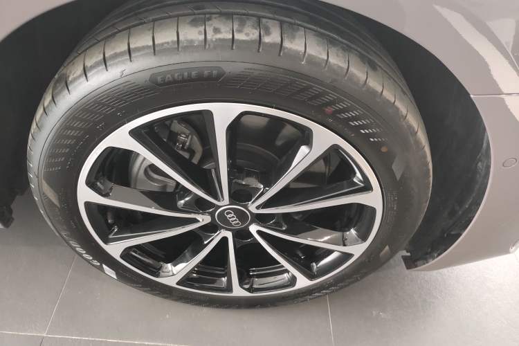 Used Audi A5L 2026 2.0T Sport Exterior 4