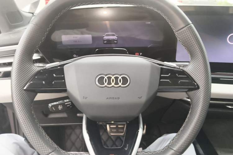 Used Audi A5L 2026 2.0T Sport Plus Steering Wheel