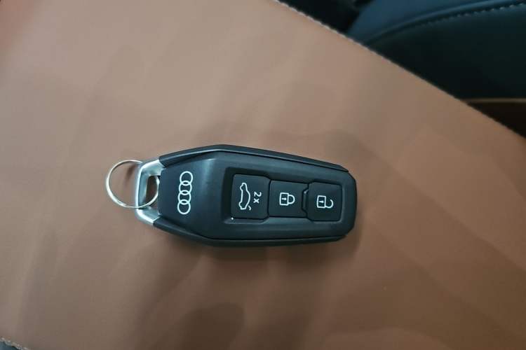 Used Audi A5L 2026 2.0T Sport Vehicle Key