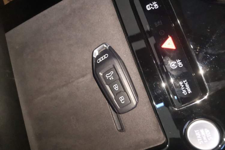 Used Audi A5L 2026 2.0T Sport Plus Vehicle Key