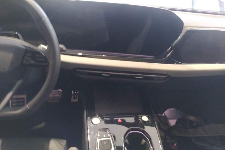 Used Audi A5L 2026 2.0T Sport Plus Audio And AC Panel