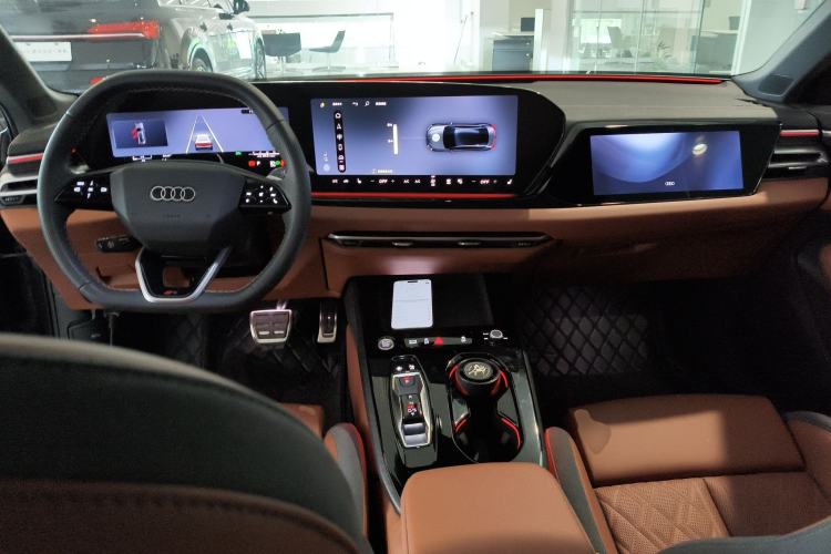 Used Audi A5L 2026 2.0T Sport Plus Center Console