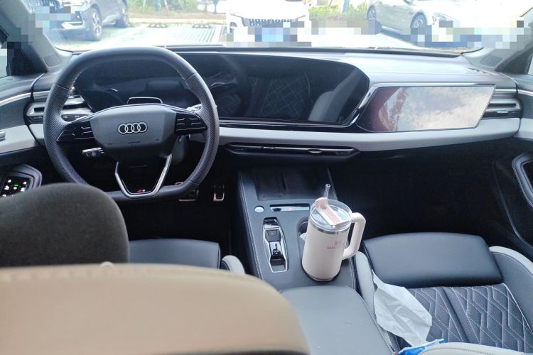 Used Audi A5L 2026 2.0T Sport Plus Center Console