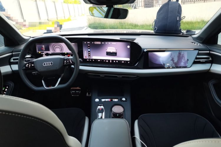 Used Audi A5L 2026 2.0T Sport Plus Center Console