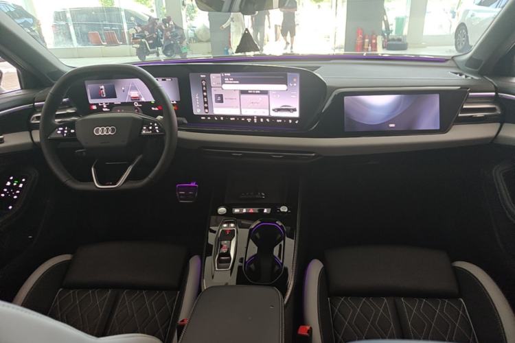 Used Audi A5L 2026 2.0T Sport Plus Center Console