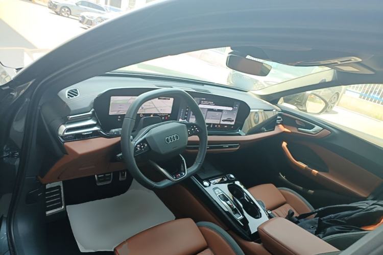Used Audi A5L 2026 2.0T Sport Plus Center Console
