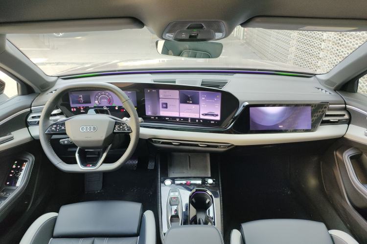 Used Audi A5L 2026 2.0T Sport Center Console