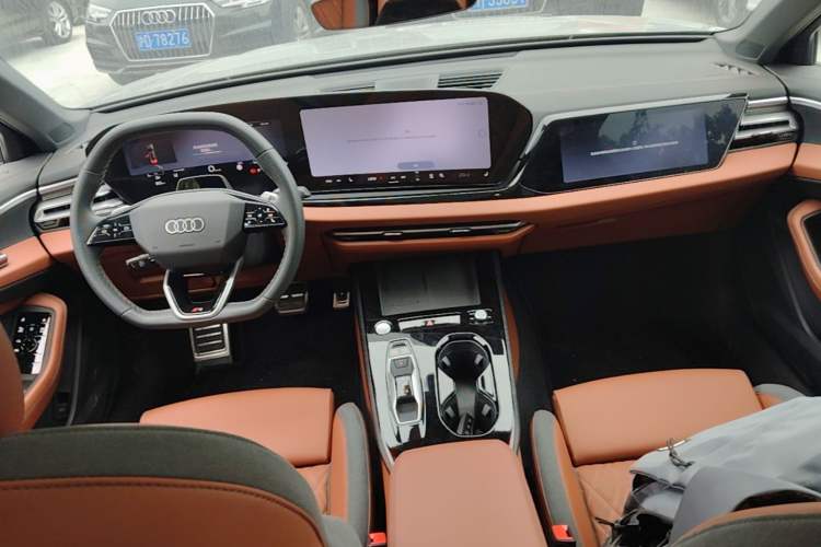 Used Audi A5L 2026 2.0T Sport Plus Center Console