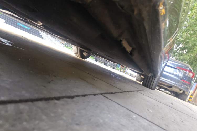 Used Audi A5L 2026 2.0T Sport Chassis Front Left