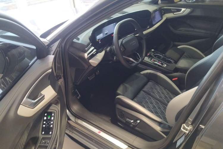 Used Audi A5L 2026 2.0T Sport Plus Driver Seat