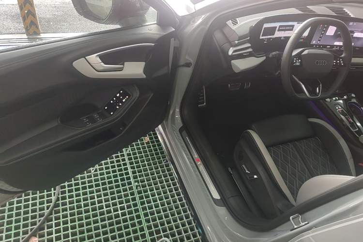 Used Audi A5L 2026 2.0T Sport Plus Driver Seat