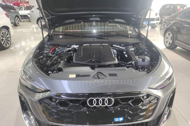 Used Audi A5L 2026 2.0T Sport quattro Engine Bay