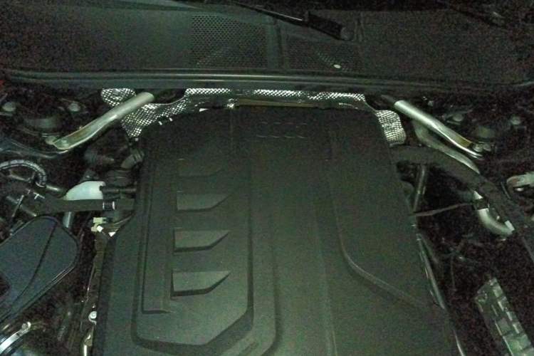Used Audi A5L 2026 2.0T Ignite Starry Edition Engine Bay