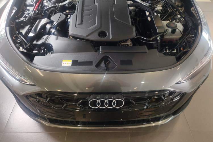 Used Audi A5L 2026 2.0T Sport Engine Bay