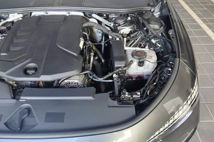 Used Audi A5L 2026 2.0T Sport Plus Engine Bay Left