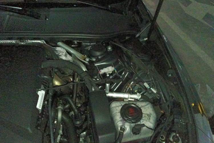 Used Audi A5L 2026 2.0T Ignite Starry Edition Engine Bay Left