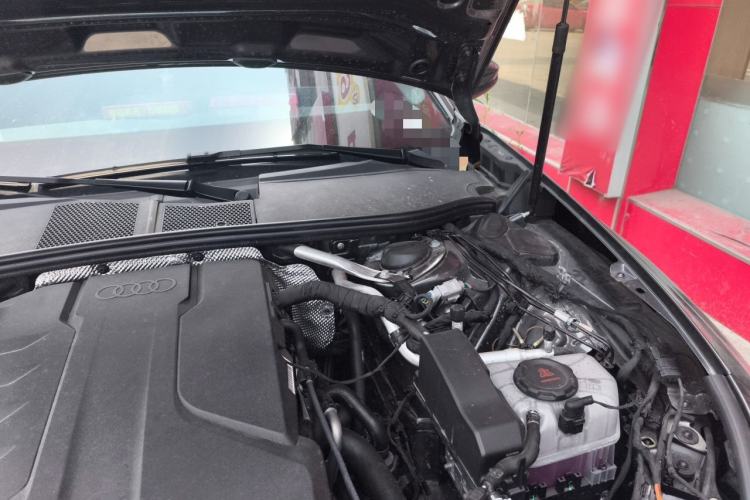 Used Audi A5L 2026 2.0T Sport Plus Engine Bay Left