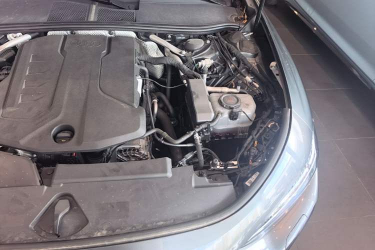Used Audi A5L 2026 2.0T Sport Plus Engine Bay Left
