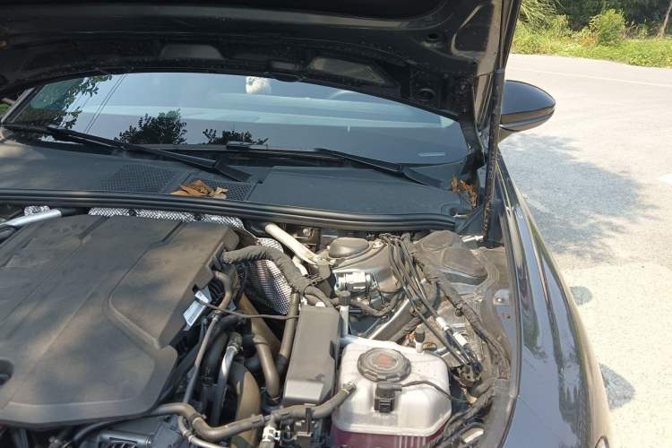 Used Audi A5L 2026 2.0T Sport Engine Bay Left