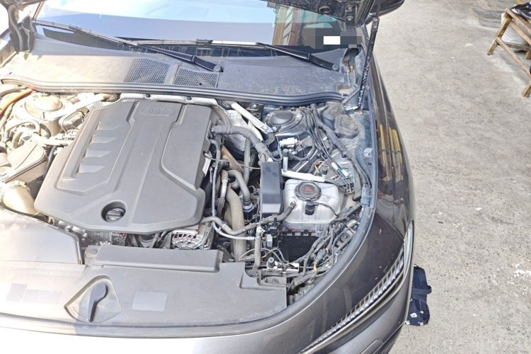 Used Audi A5L 2026 2.0T Sport Plus Engine Bay Left
