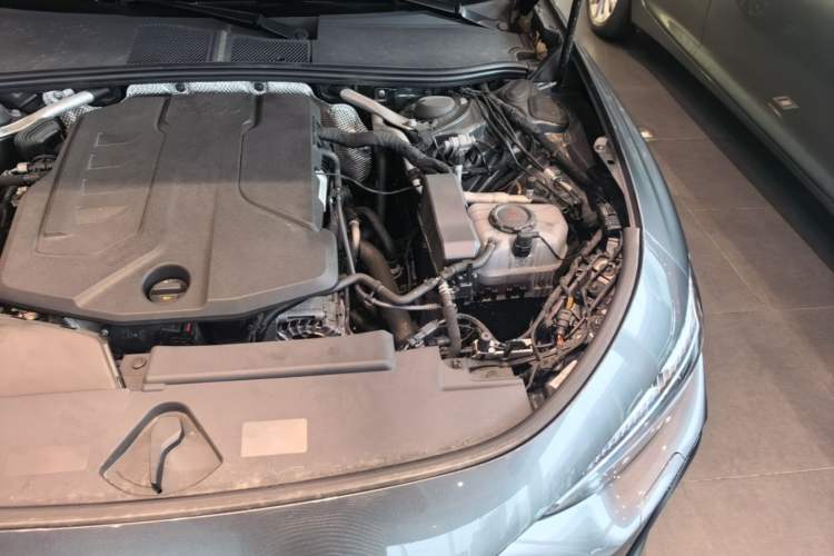 Used Audi A5L 2026 2.0T Sport Plus Engine Bay Left
