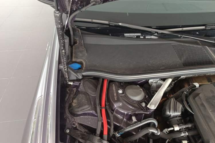 Used Audi A5L 2026 2.0T Sport quattro Engine Bay Right