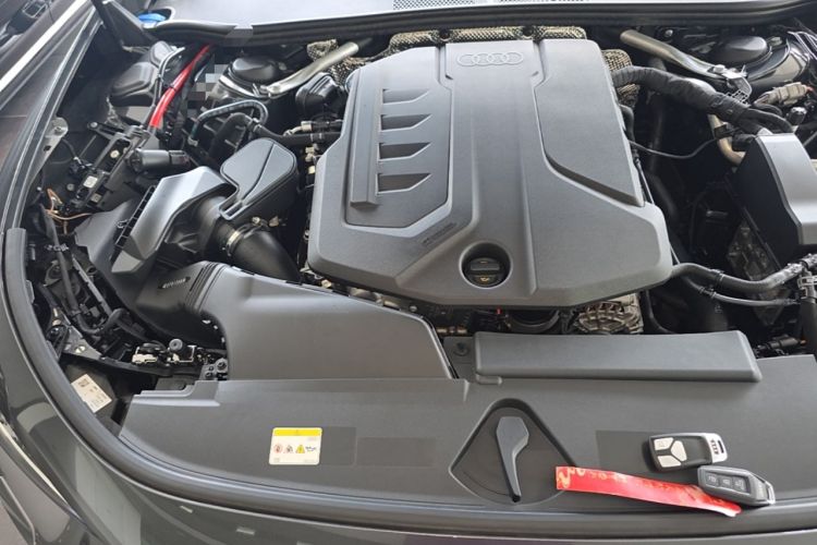 Used Audi A5L 2026 2.0T Sport Plus Engine Bay Right