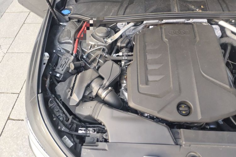Used Audi A5L 2026 2.0T Sport Engine Bay Right