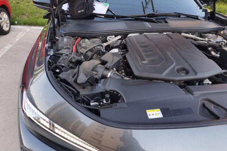 Used Audi A5L 2026 2.0T Sport Plus Engine Bay Right