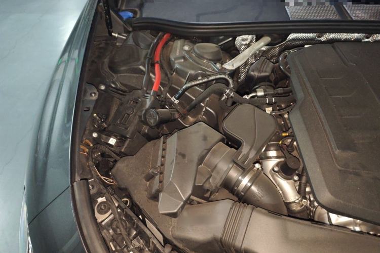 Used Audi A5L 2026 2.0T Sport Plus Engine Bay Right