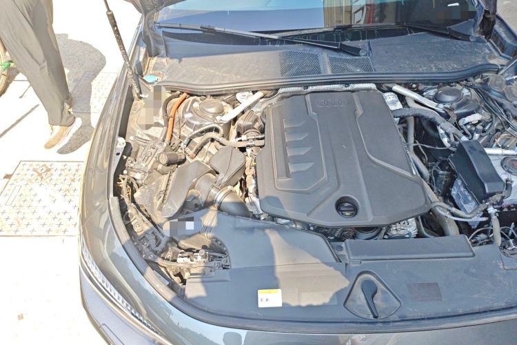 Used Audi A5L 2026 2.0T Sport Plus Engine Bay Right