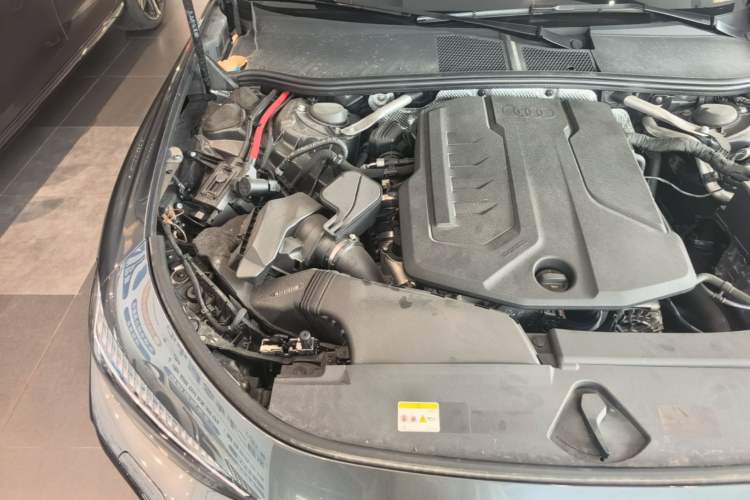 Used Audi A5L 2026 2.0T Sport Plus Engine Bay Right