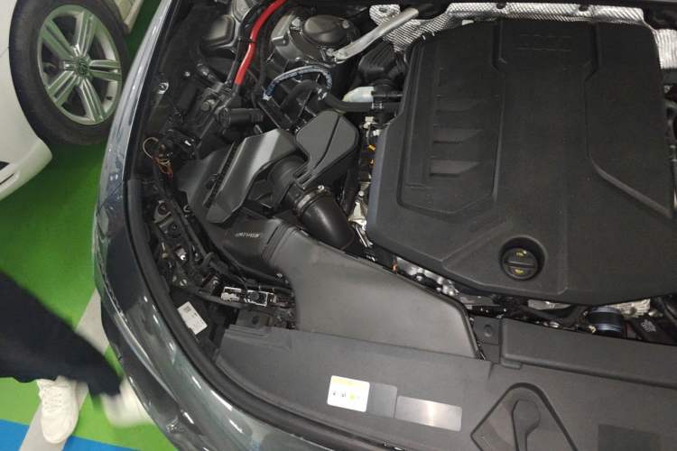 Used Audi A5L 2026 2.0T Sport Plus Engine Bay Right
