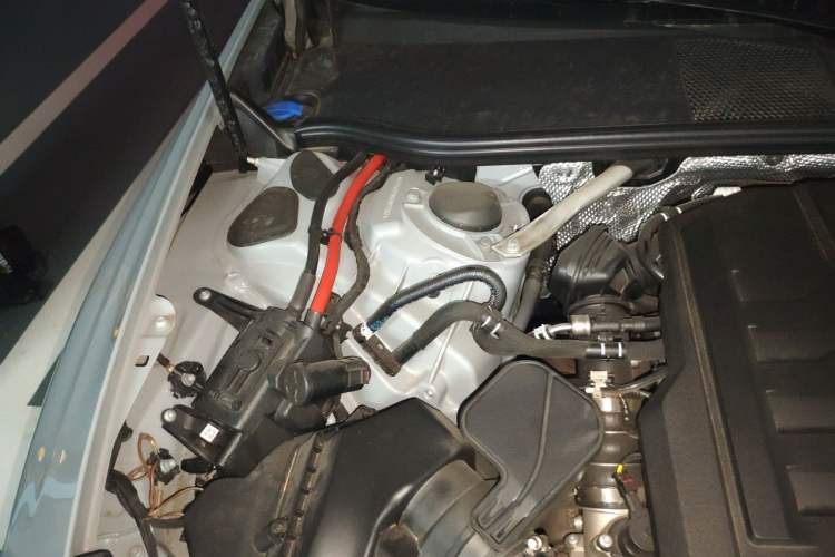 Used Audi A5L 2026 2.0T Sport Plus Engine Bay Right