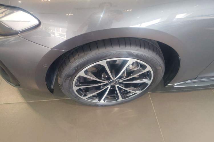 Used Audi A5L 2026 2.0T Sport Exterior 4