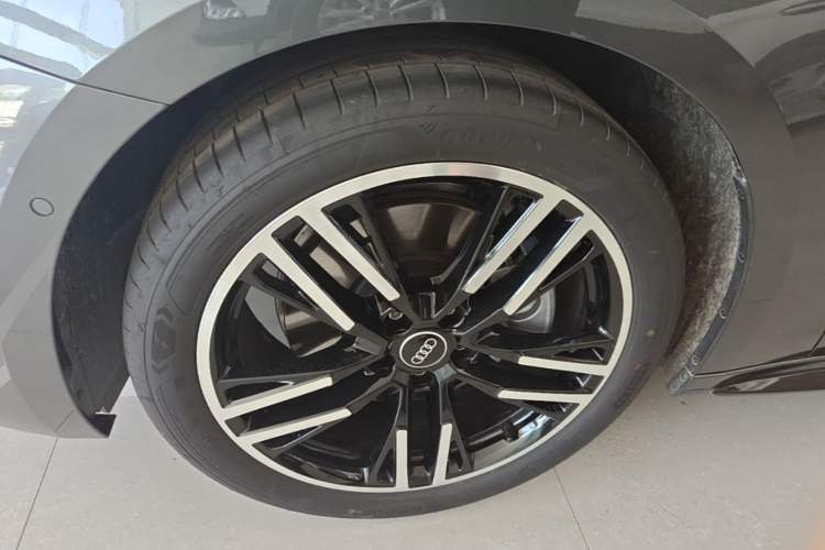 Used Audi A5L 2026 2.0T Sport Plus Exterior 4
